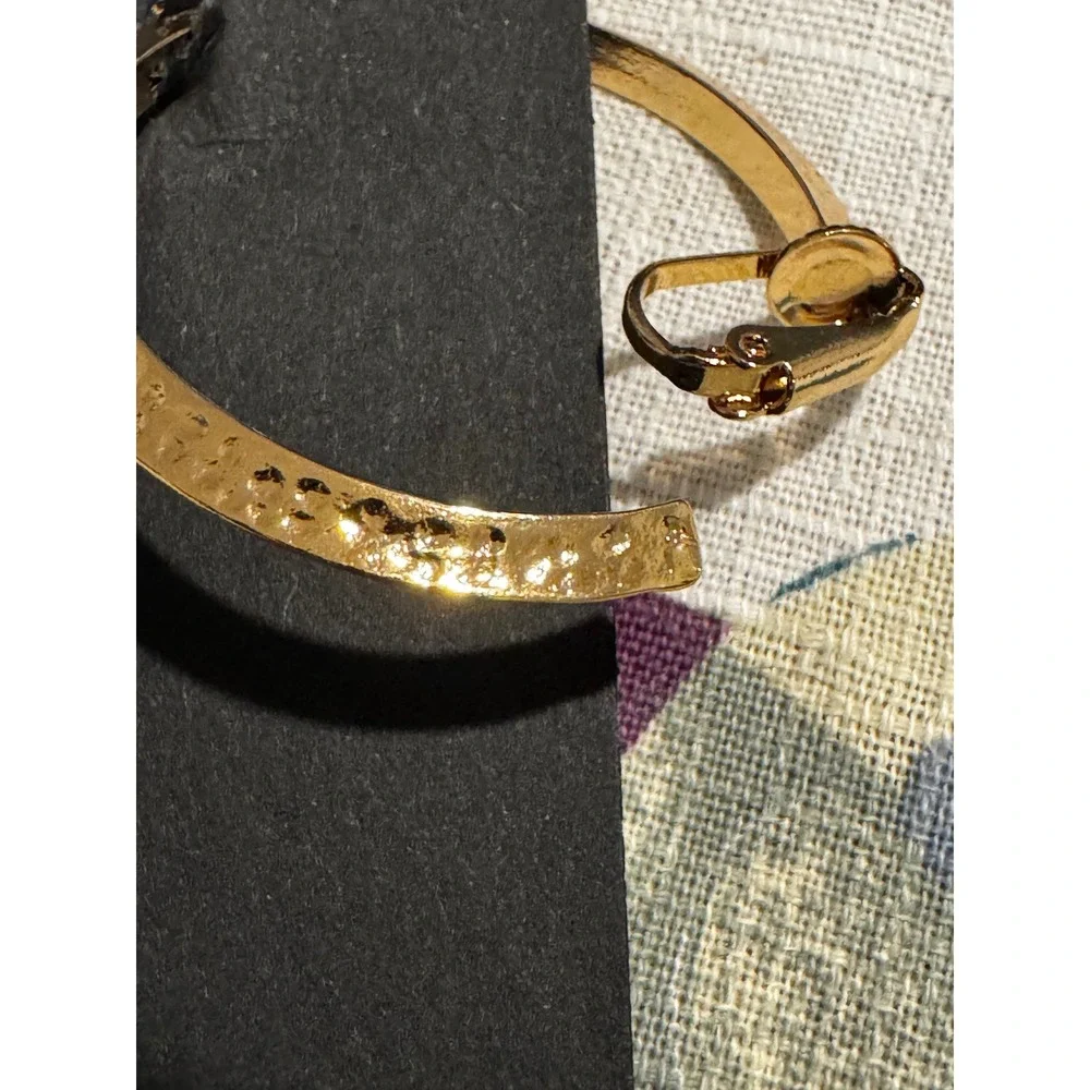 Vintage Gold Tone Hammered Texture Clip On Hoop Earrings Semi-Hoops